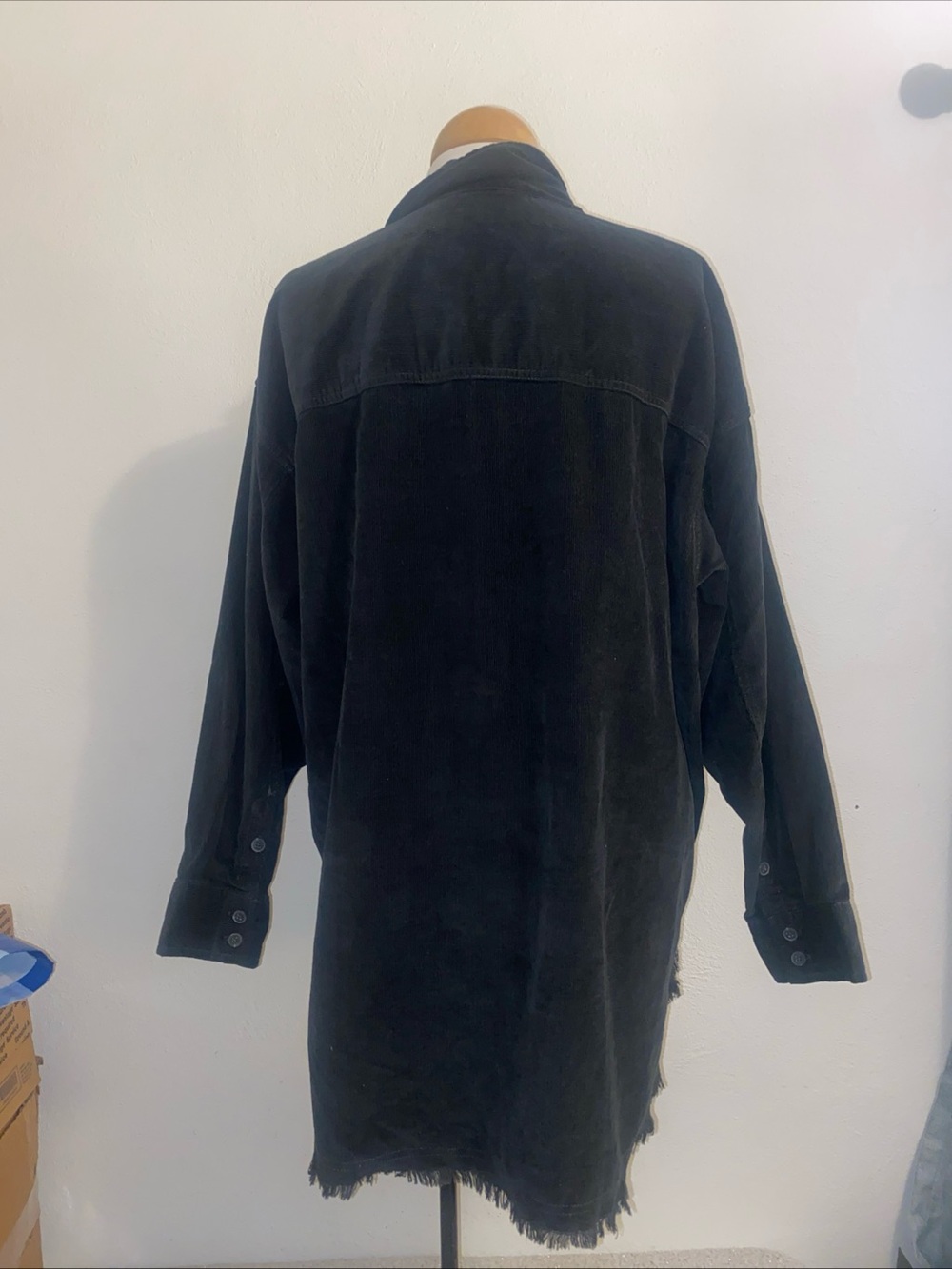 OFFLINE by Aerie Black 1/4 Zip Oversize Jacket Shirt Frayed Hem Pockets Size M - Picture 4 of 5